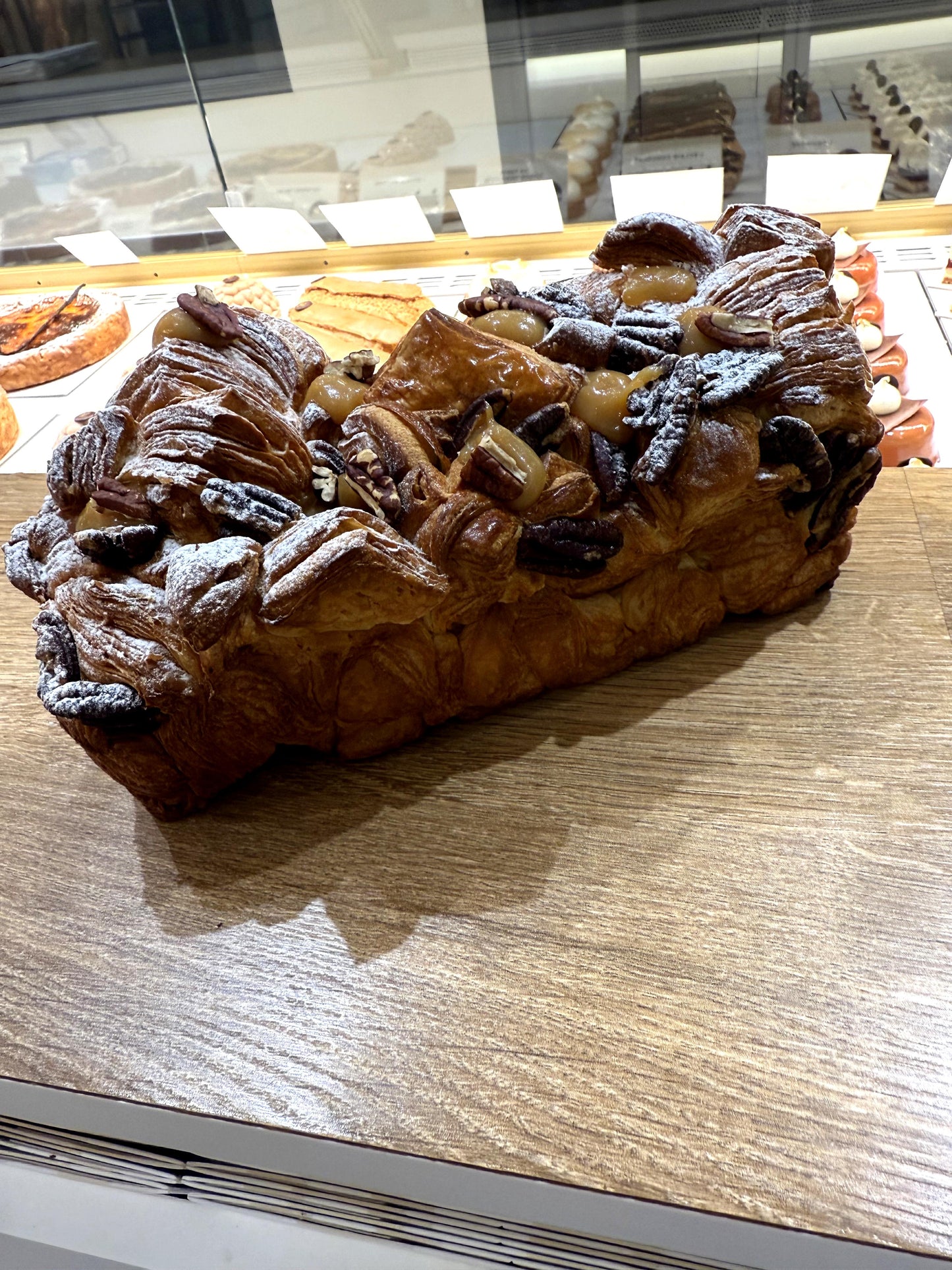 La Brioche Feuilletée Caramel Pécan - Pâques 2025