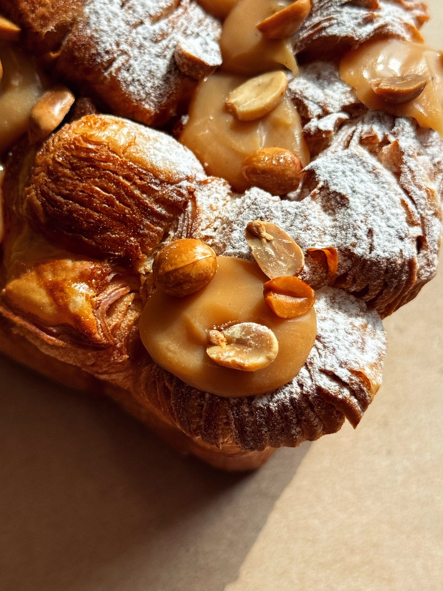 Brioche Feuilletée Fête des pères - Caramel / Cacahuete